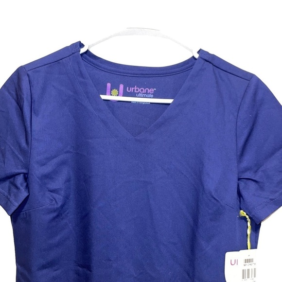 NWT Urbane Scrub Top Size XSM - Picture 3 of 8